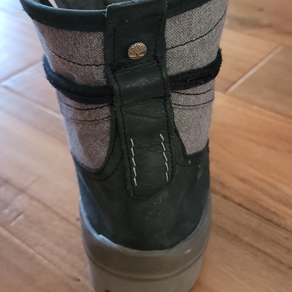 Salt and Pepper Timberland's - Size 9 - Picture 6 of 6